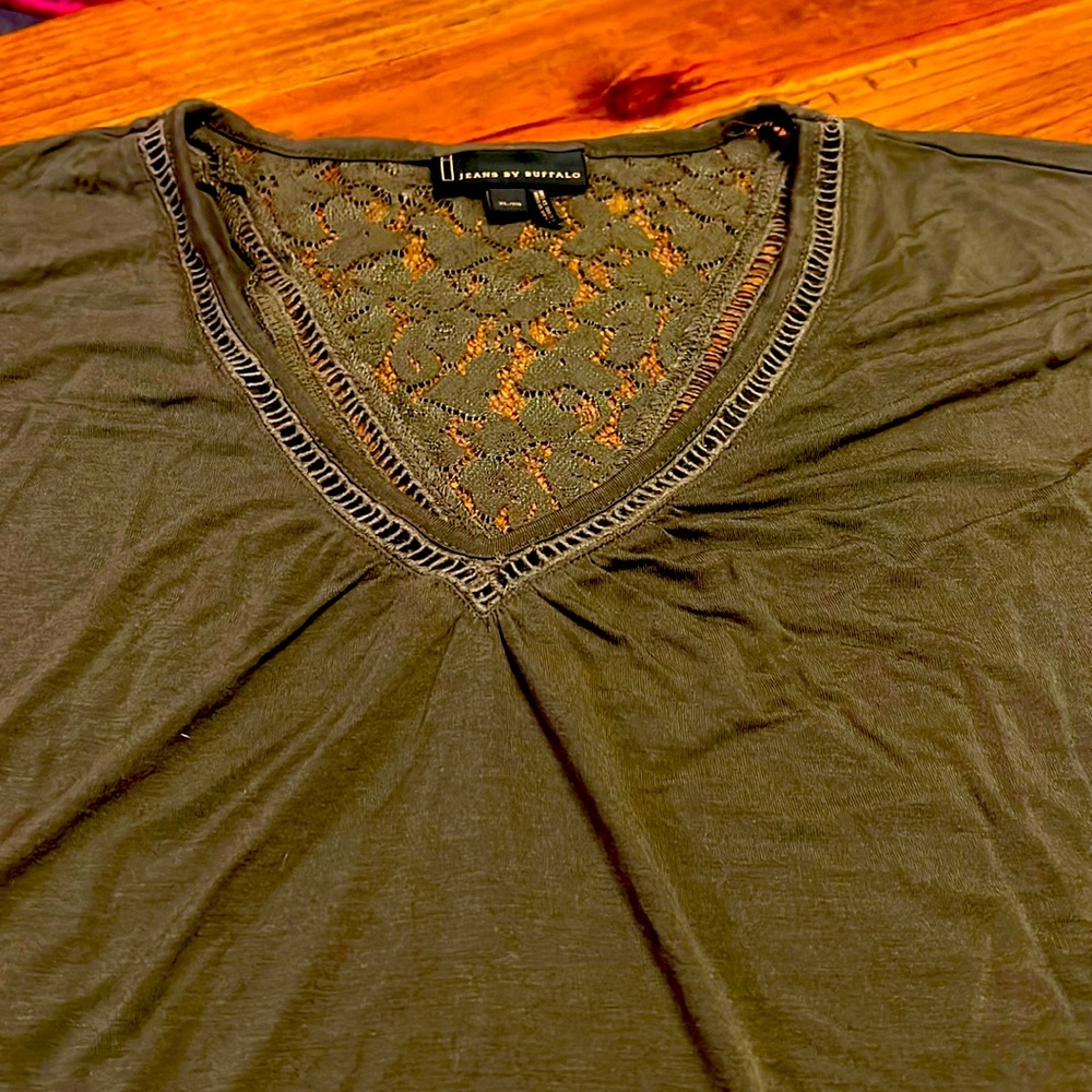 Olive green short sleeve top with lace.